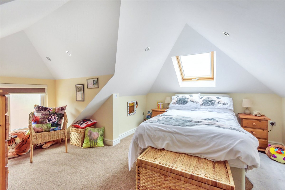 Charlton Kings, Cheltenham