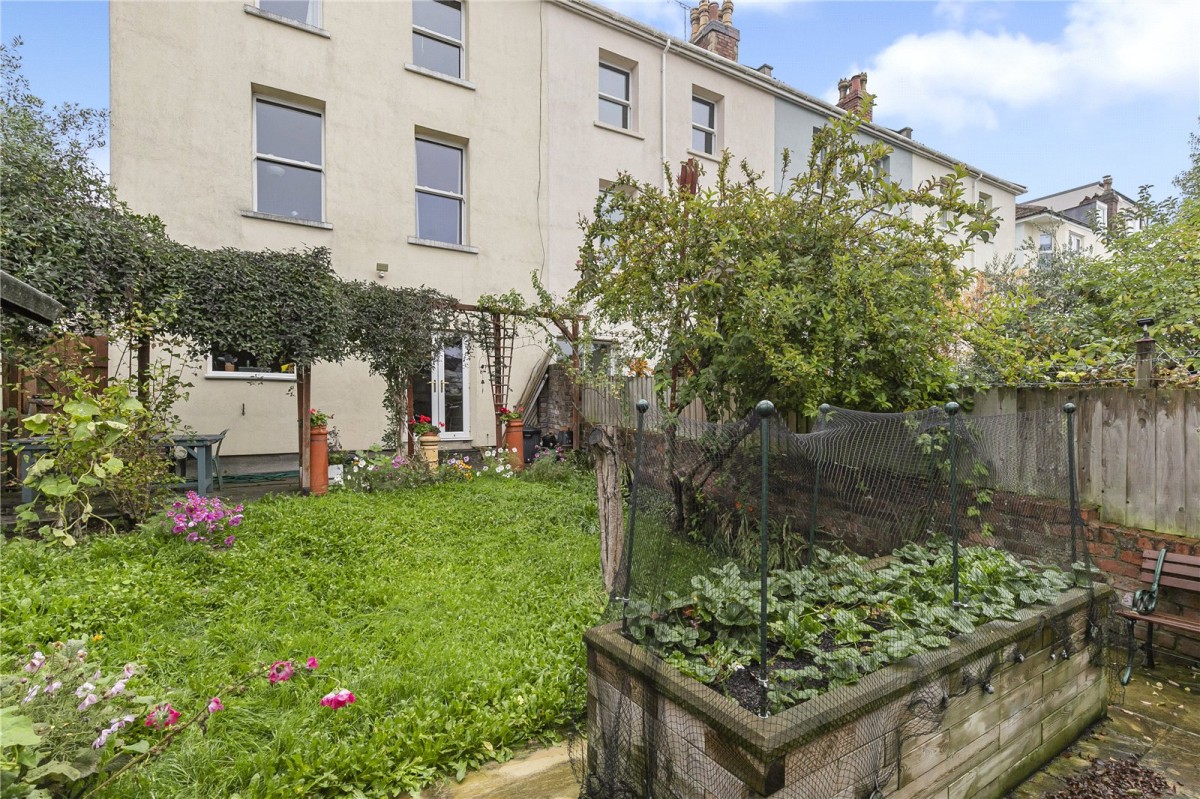 St. Andrews, Bristol