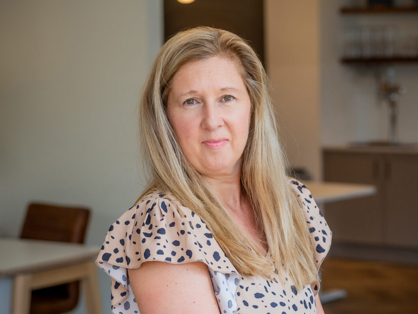 Donna Roberts, Senior Sales Valuer, CJ Hole Estate Agents in Kingswood