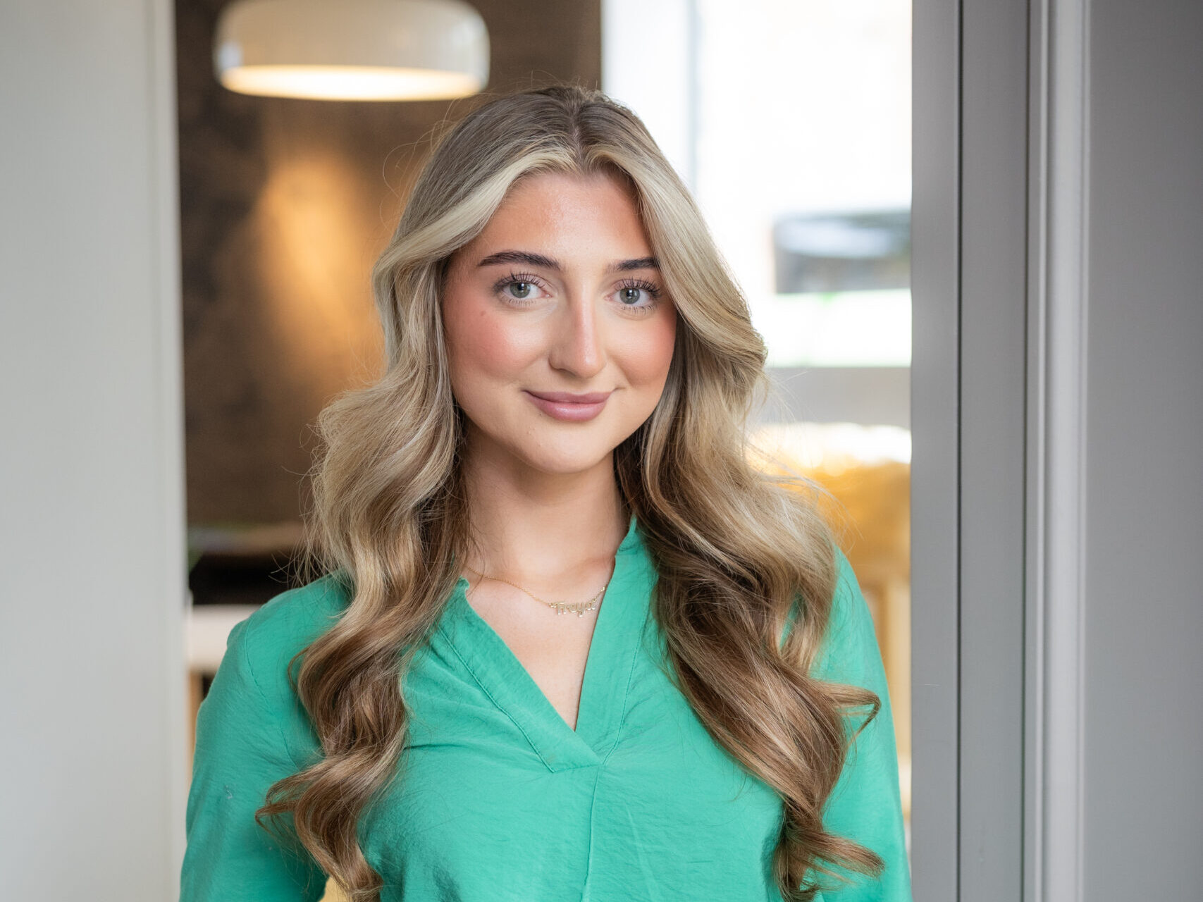 Freya Abbott, Sales Negotiator, CJ Hole Estate Agents in Kingswood